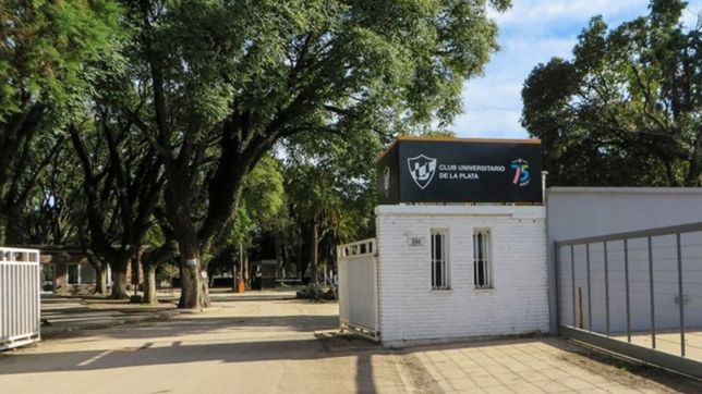 denuncian que jugadores de rugby del club universitario difunden fotos intimas de mujeres