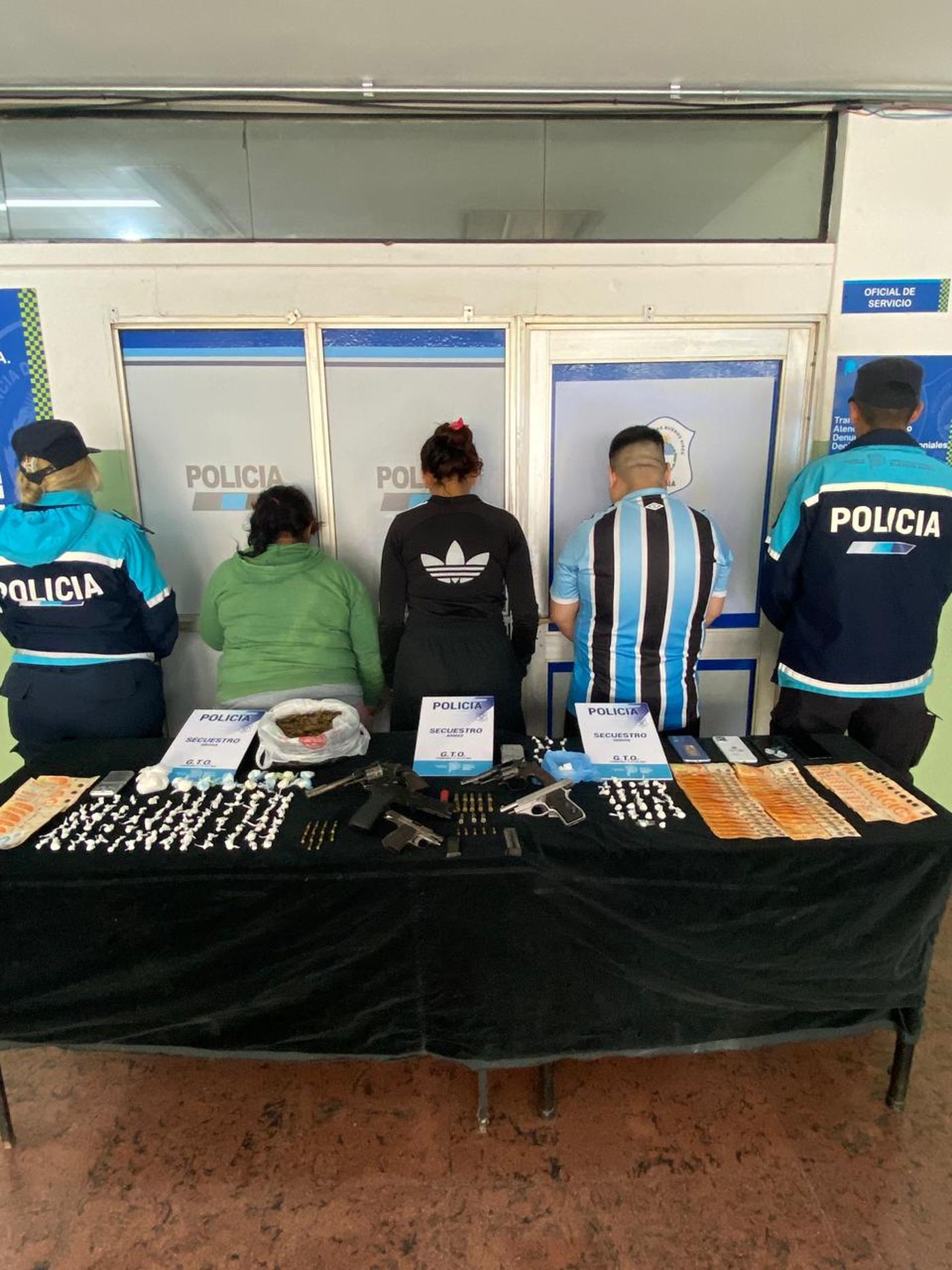 Parte de la banda detenida en La Plata cay&oacute; con drogas y armas