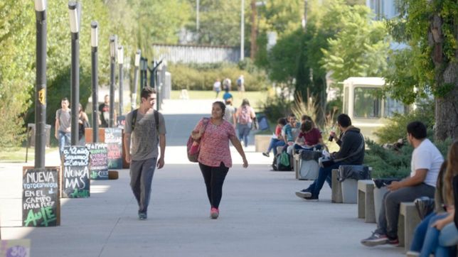 sipem, ioma o same: ¿a quien llamar en caso de tener una emergencia medica en la unlp?