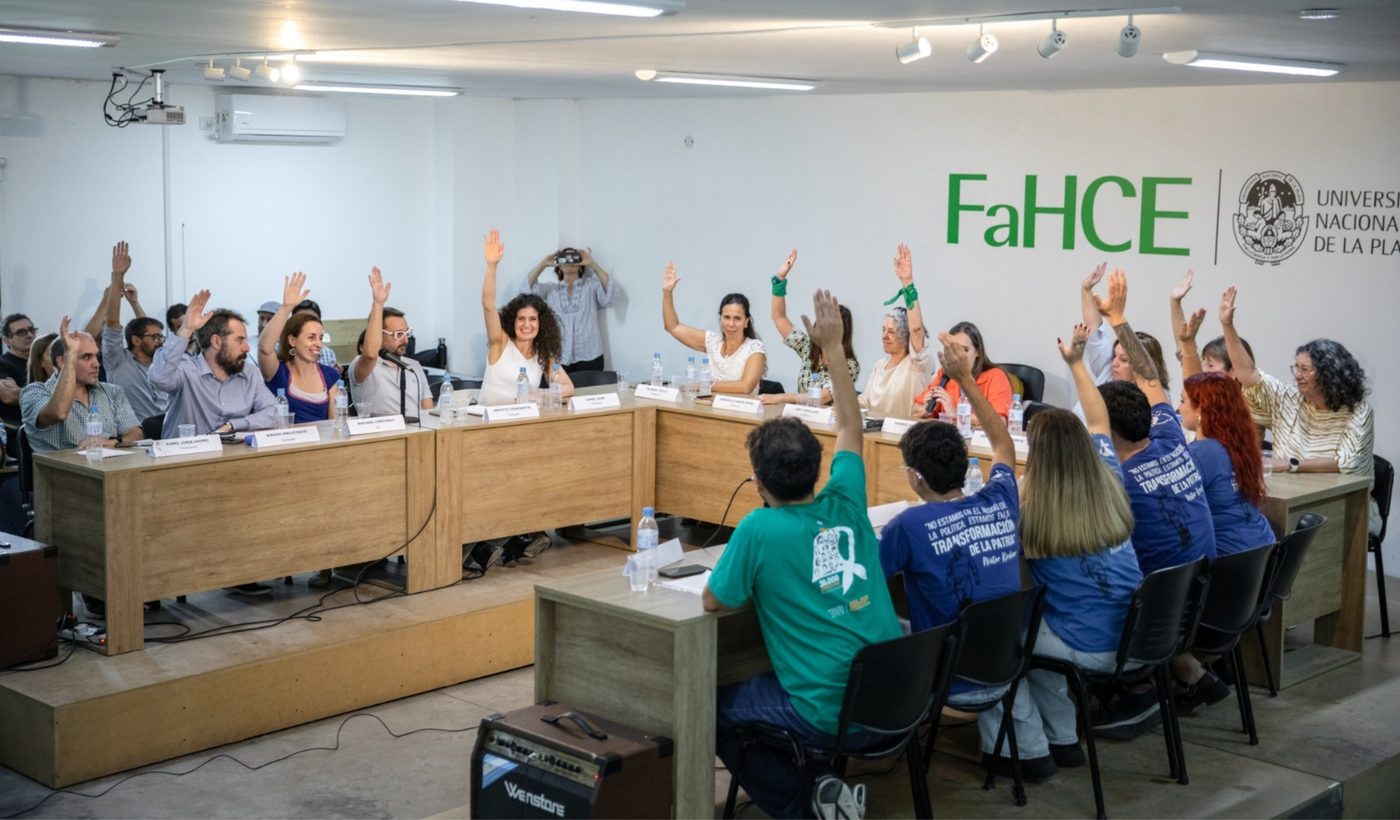 Elección de decano de humanidades