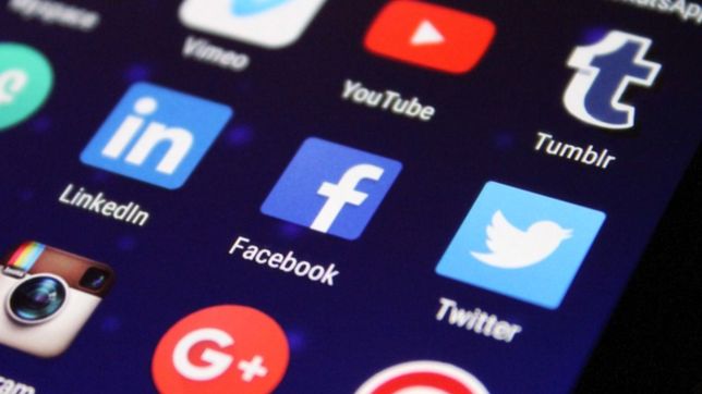 la era de las marcas sociales