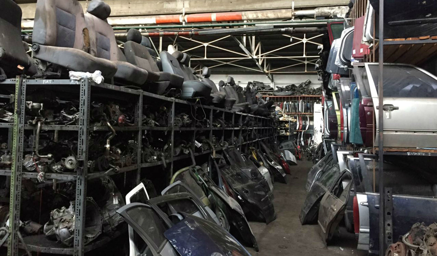 Autopartes repuestos desarmaderos.png