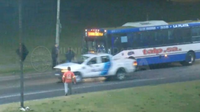 video: asi detuvieron a un hombre acusado de abusar de una joven en un micro en la plata