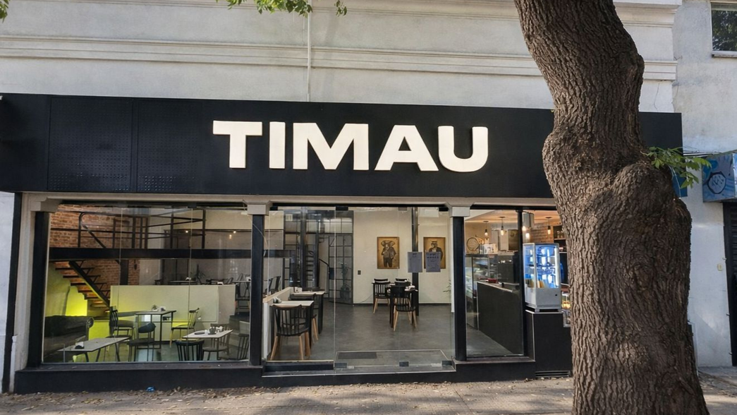 Timau crece en La Plata: abre su espacio más ambicioso con café propio y vermú artesanal