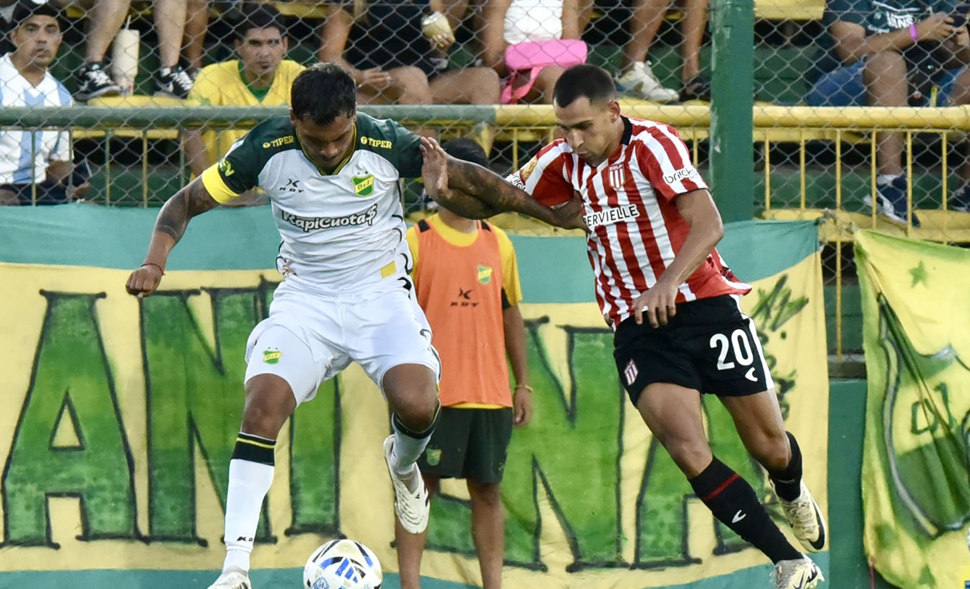 Estudiantes Defensa y Justicia Meza