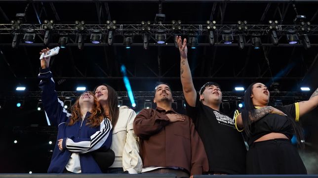 la respuesta de olga al grupo de danzas de la plata que se quedo sin actuar en plaza moreno