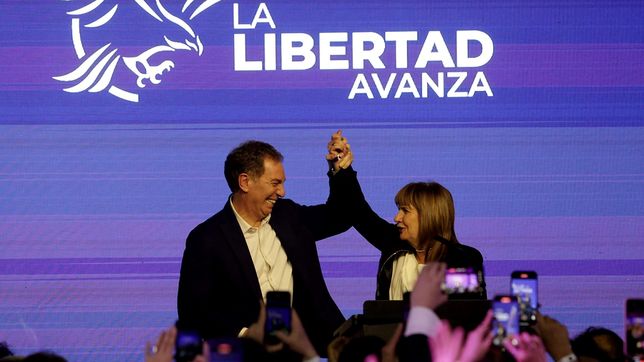 la libertad avanza se impuso en 99 distritos y la provincia se pinto de violeta