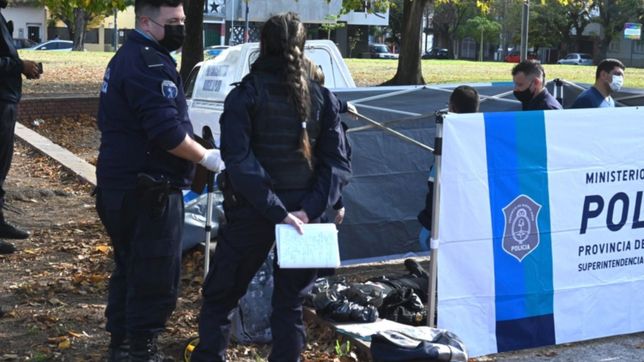 hipotesis y misterio por la muerte del joven de 26 anos que fue hallado en plaza güemes