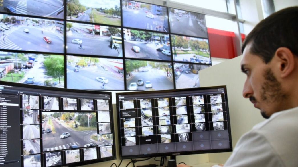 Detector de autos inteligente y cámaras nocturnas, así es el nuevo sistema de seguridad