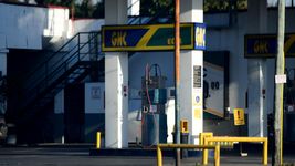 ¿hasta cuando estara limitada la venta en la plata y cuales son las estaciones que cerraron?