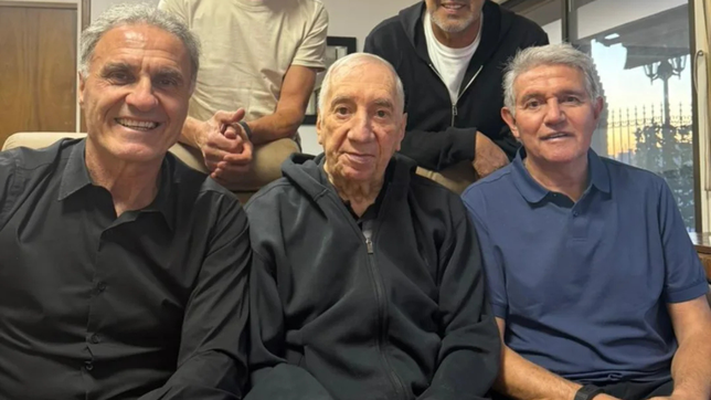 el emotivo reencuentro de los campeones del 86 con bilardo