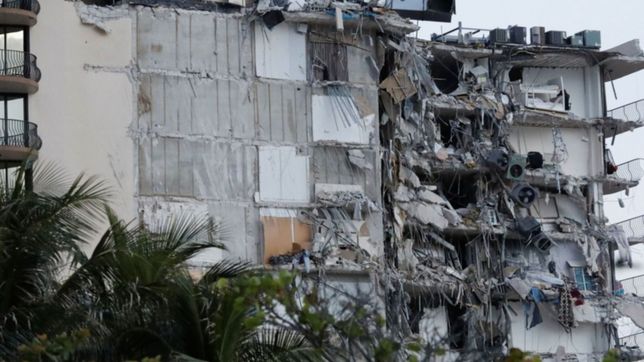 hay al menos cuatro argentinos desaparecidos tras el derrumbe del edificio en miami