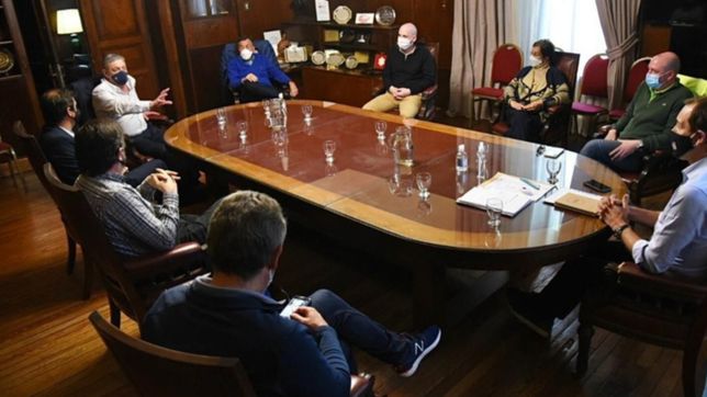 garro se reunio con su comite de expertos y pidio avanzar hacia la nueva normalidad