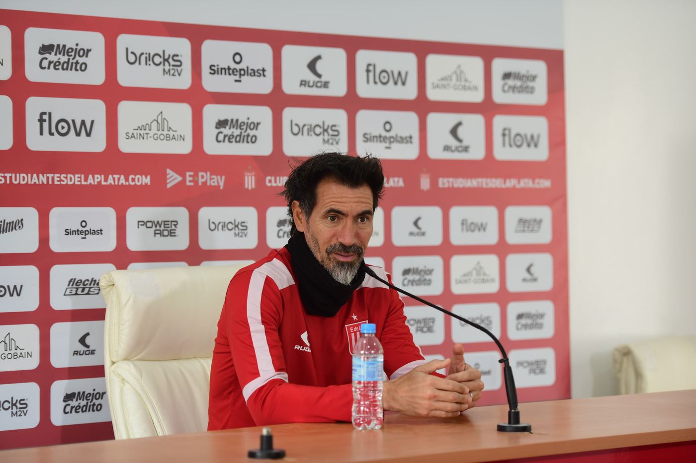 Estudiantes Domínguez conferencia 3.jpeg