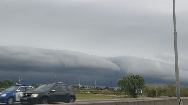 activan un aviso de vigilancia en la plata por tormentas que pueden ser intensas