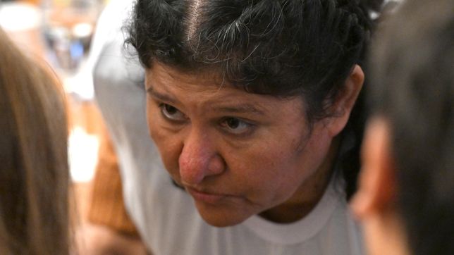 marta ramallo fue declarada personalidad destacada en la plata por su lucha tras el femicidio de johana