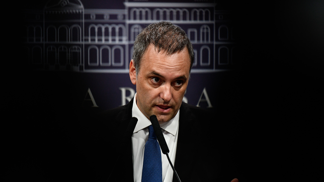 tras el cierre de telam, manuel adorni hablo del plan del gobierno para la agencia estatal