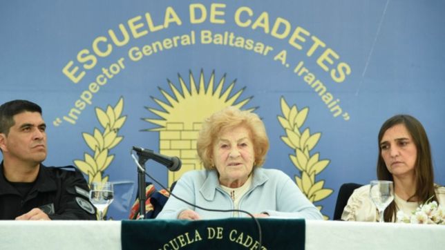 una sobreviviente del holocausto brindo una charla para cadetes penitenciarios en la plata