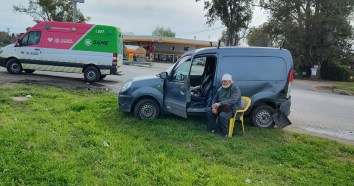 Choque y milagro en la Ruta 2: fuerte choque en el ingreso a una ...