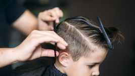 una peluquera solidaria de la plata hara cortes gratuitos a chicos para la vuelta a clases una peluquera solidaria de la plata hara cortes gratuitos a chicos para la vuelta a clases