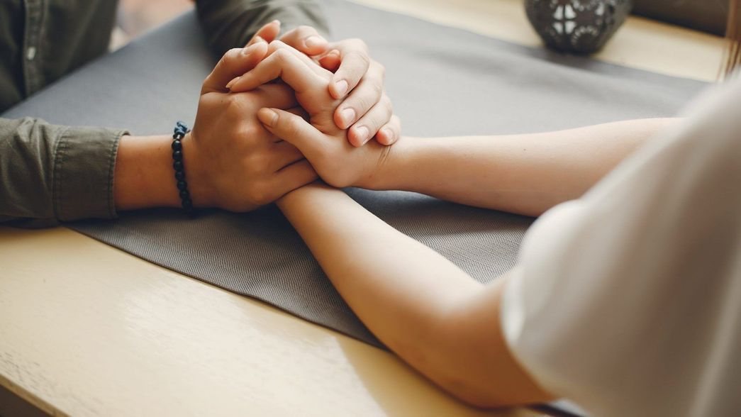 Yo x Vos en La Plata: un novedoso modelo de citas que se aleja de las apps y busca vínculos de largo plazo