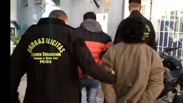 la cuadra de la droga: allanaron cuatro casas de la plata y hallaron cocaina y marihuana