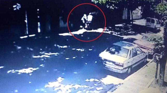 video: los ladrones que amenazaron con secuestrar un bebe asaltaron a otra mujer y su hija