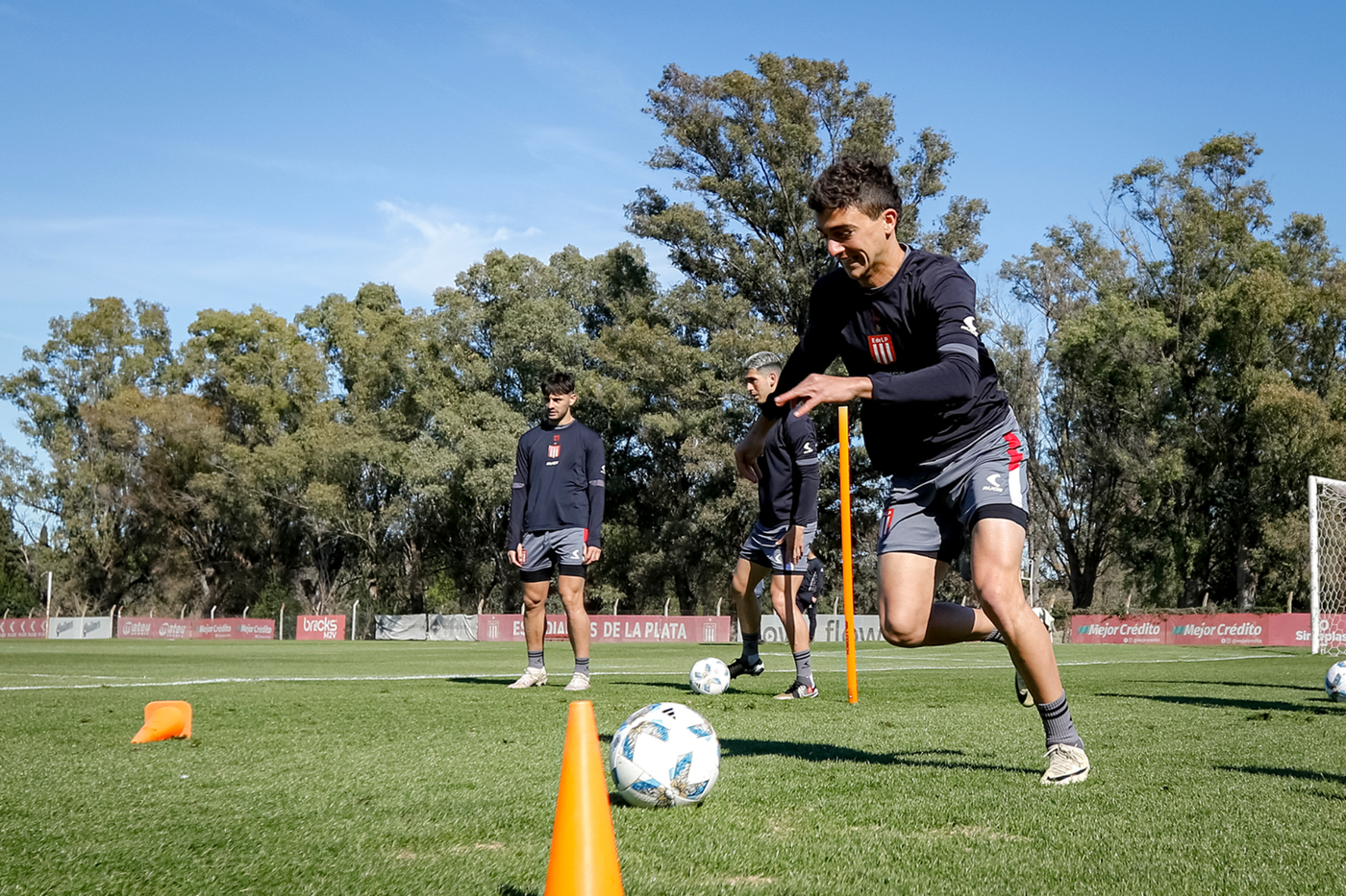 Estudiantes entrenamiento benedetti.png