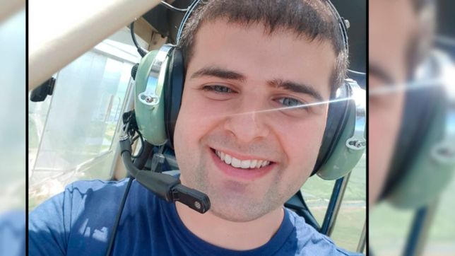 ¿quien era el joven que recibio su titulo en la unlp tras morir en una tragedia aerea?