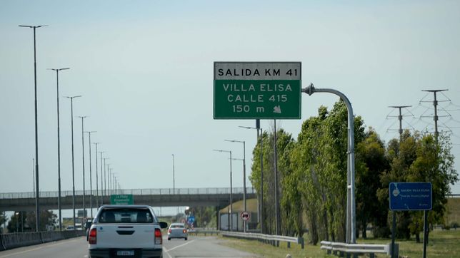 piden que los vecinos de villa elisa paguen una tarifa reducida en la autopista