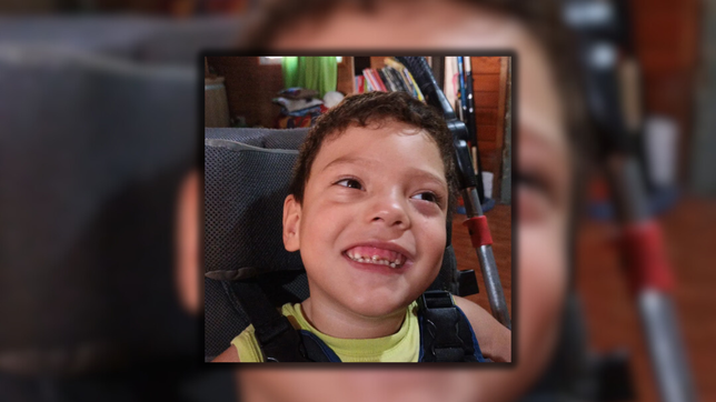 el pedido de una familia de la plata que necesita viajar a mexico para tratar a un nene con paralisis cerebral