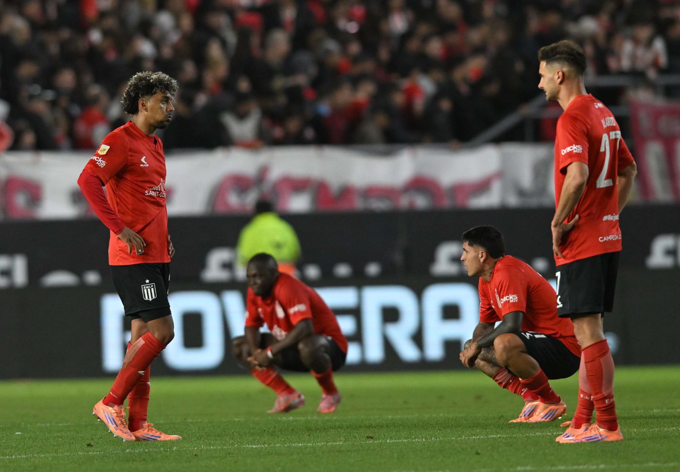 Estudiantes Argentinos Juniors Medina Alario derrota