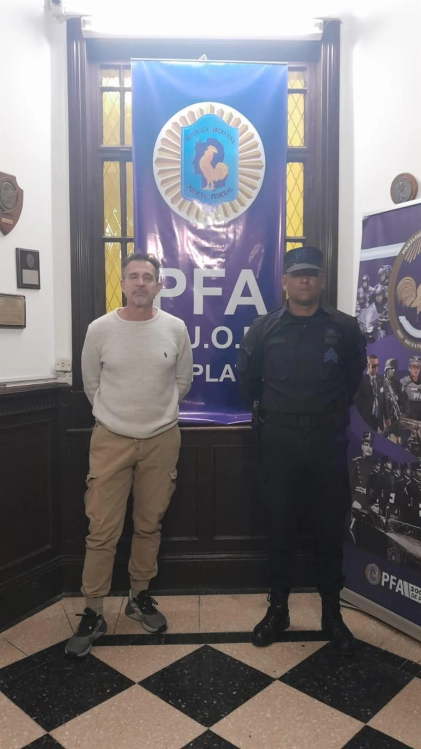 Aníbal Lotocki minutos después de su detención en la sede de la PFA en La Plata.