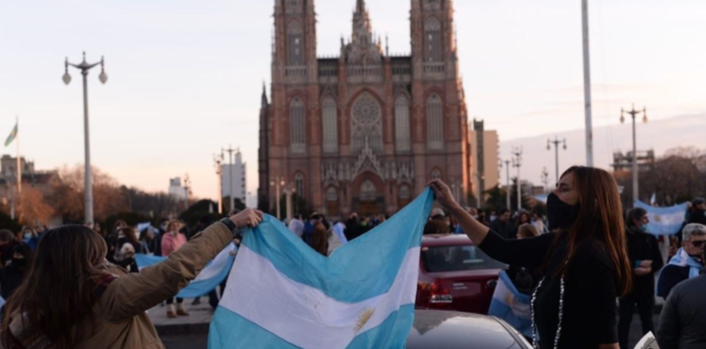 1594327634930.jpg?x=3&y=8&width=1223&height=612&rotate=0&scaleX=1&scaleY=1&ow=1232&oh=820&&cw=1920&ch=950