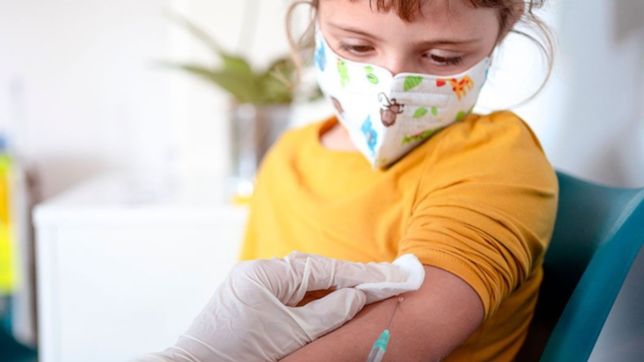 kreplak acuso de mala praxis a los pediatras que no aconsejan vacunar a los chicos