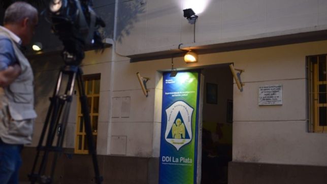 abusaron de una nena de 9 anos en medio de una fiesta en su casa de la plata