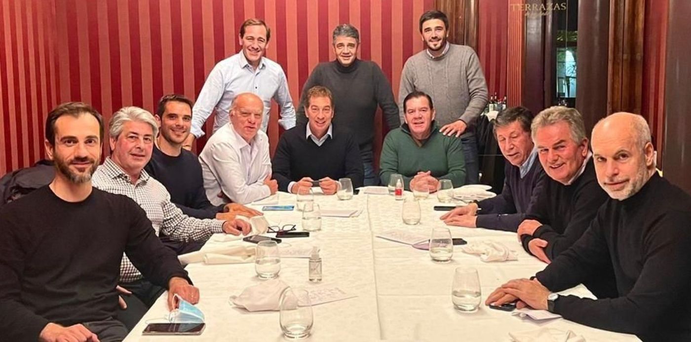 Garro e intendente del PRO grupo dorrego Santilli Larreta