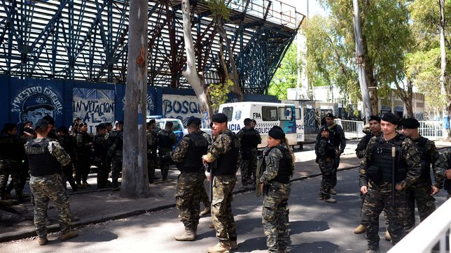 se hacia pasar por trapito e intentaba robar autos en las afueras de la cancha de gimnasia