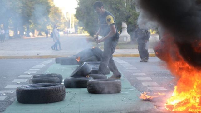 ¡lamentable!, el enojo de julio garro por el piquete de cooperativistas en plaza moreno