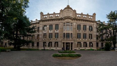 El Gobierno denunció adoctrinamiento en el Colegio Nacional por una charla sobre Cristina Kirchner El Gobierno denunció adoctrinamiento en el Colegio Nacional por una charla sobre Cristina Kirchner