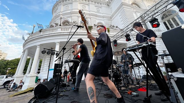 la musica platense vuelve a copar el centro platense con una nueva edicion de rock en el playon