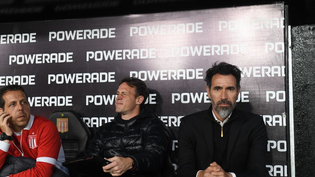 Estudiantes le ofreció un nuevo contrato a Domínguez y espera su respuesta