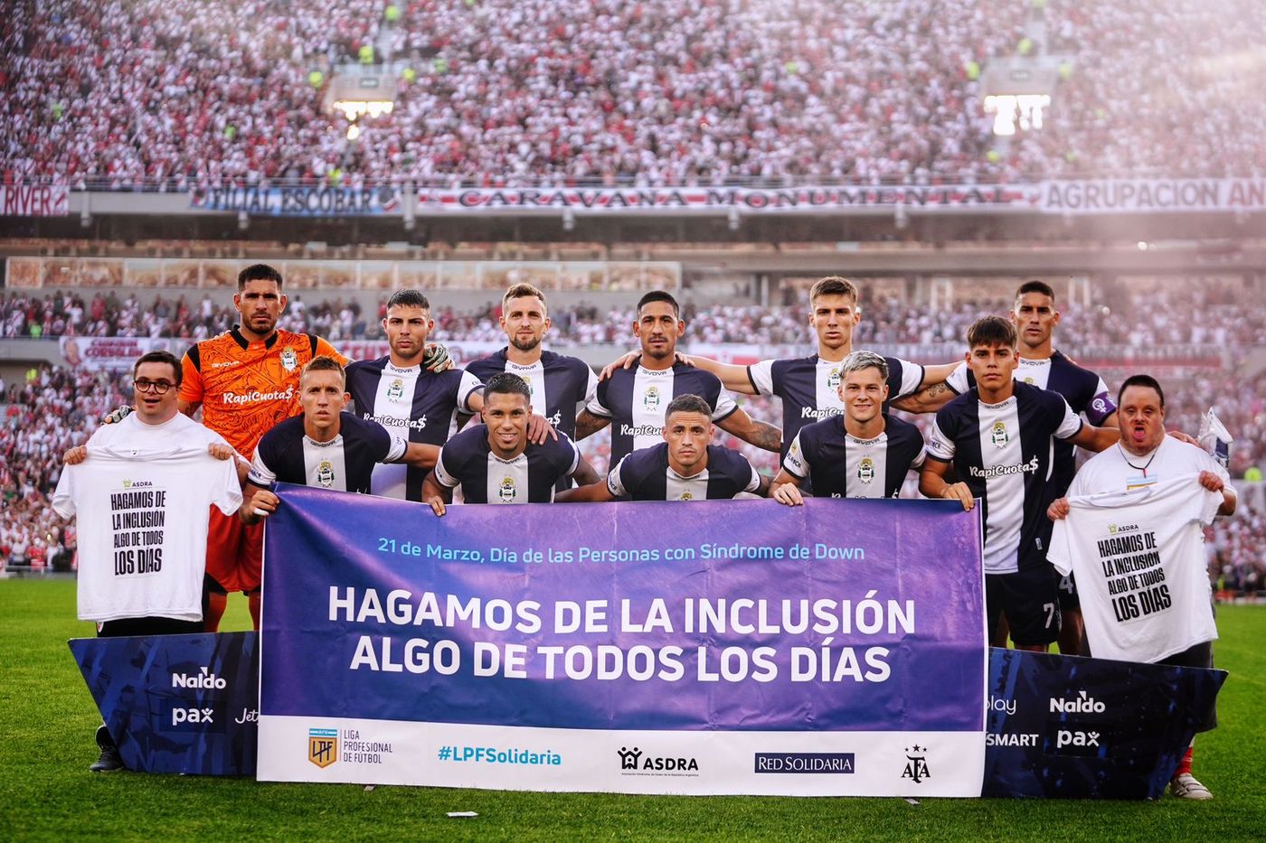 Ivo Mammini fue parte de la formación inicial en Gimnasia ante River. Ivo Mammini fue parte de la formación inicial en Gimnasia ante River.