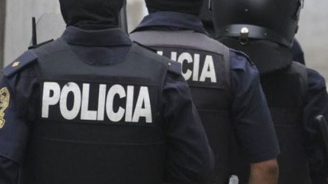 un policia denuncio que le robaron el arma en la plata pero descubrieron que mentia gracias a un video