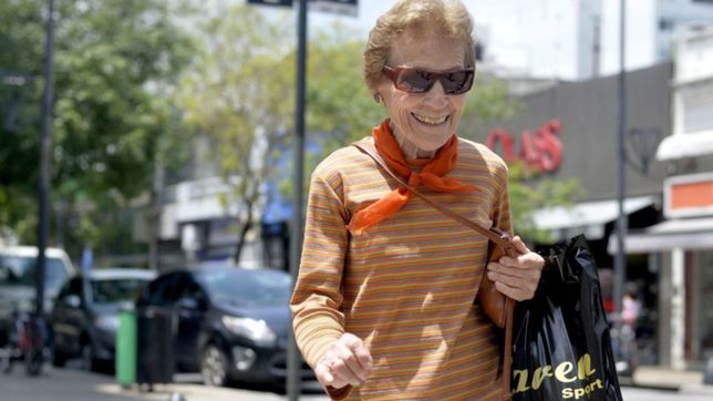 este domingo abren todos los centros comerciales a dias de la navidad y el ano nuevo