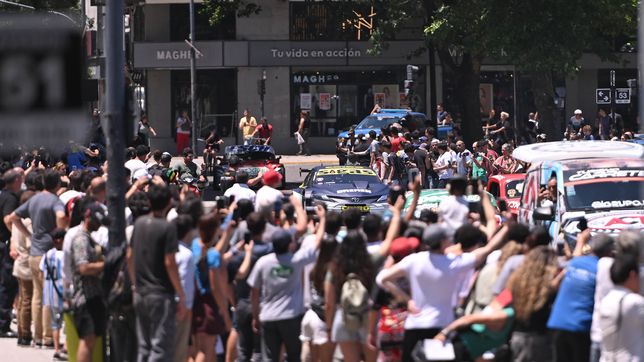 quince minutos de motores rugiendo bajo el sol infernal de la plata