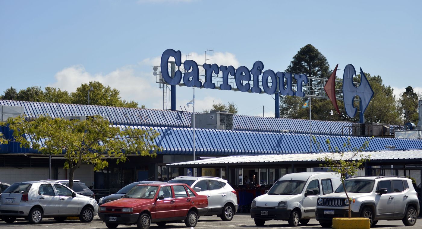 Carrefour Policia Crisis Economica5.JPG