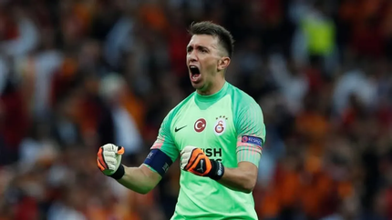 La primera foto de Fernando Muslera como jugador de Estudiantes