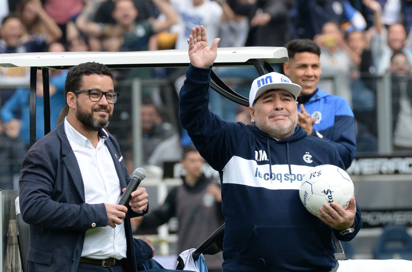 Maradona Bosque saludo