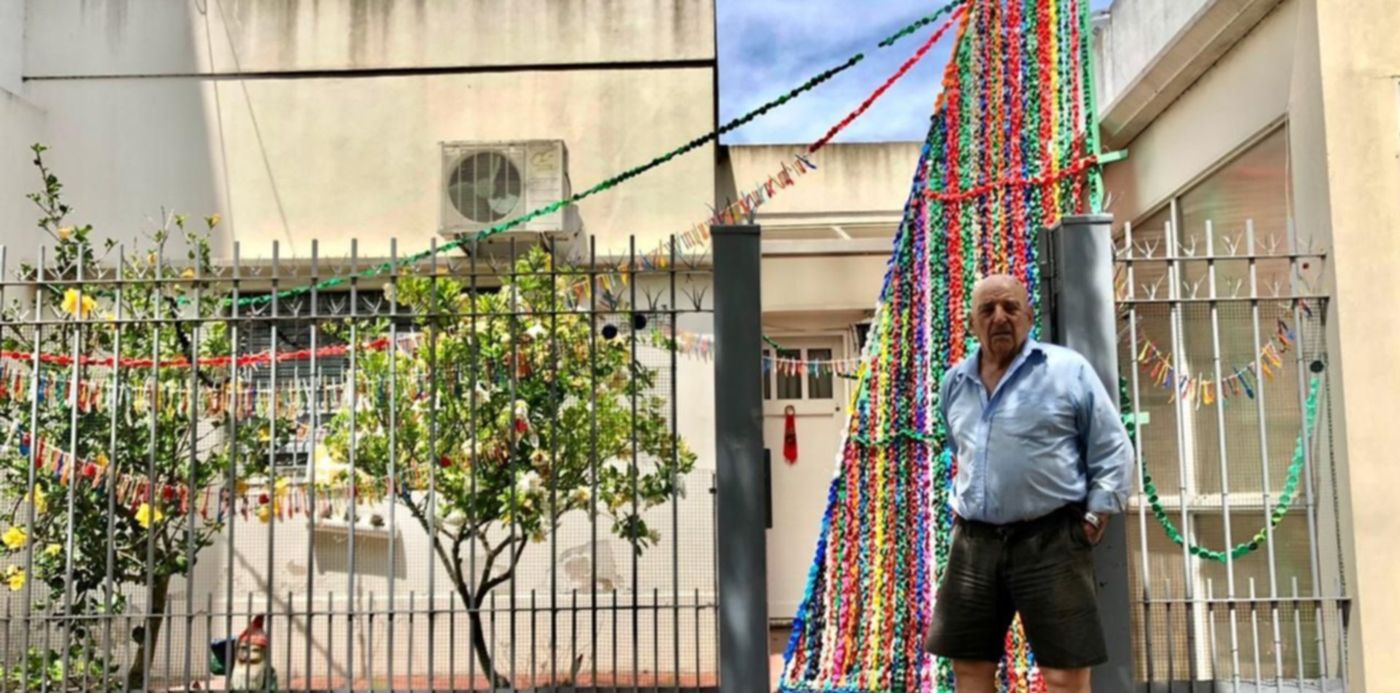 Luis Vitón Arbolito con tapitas